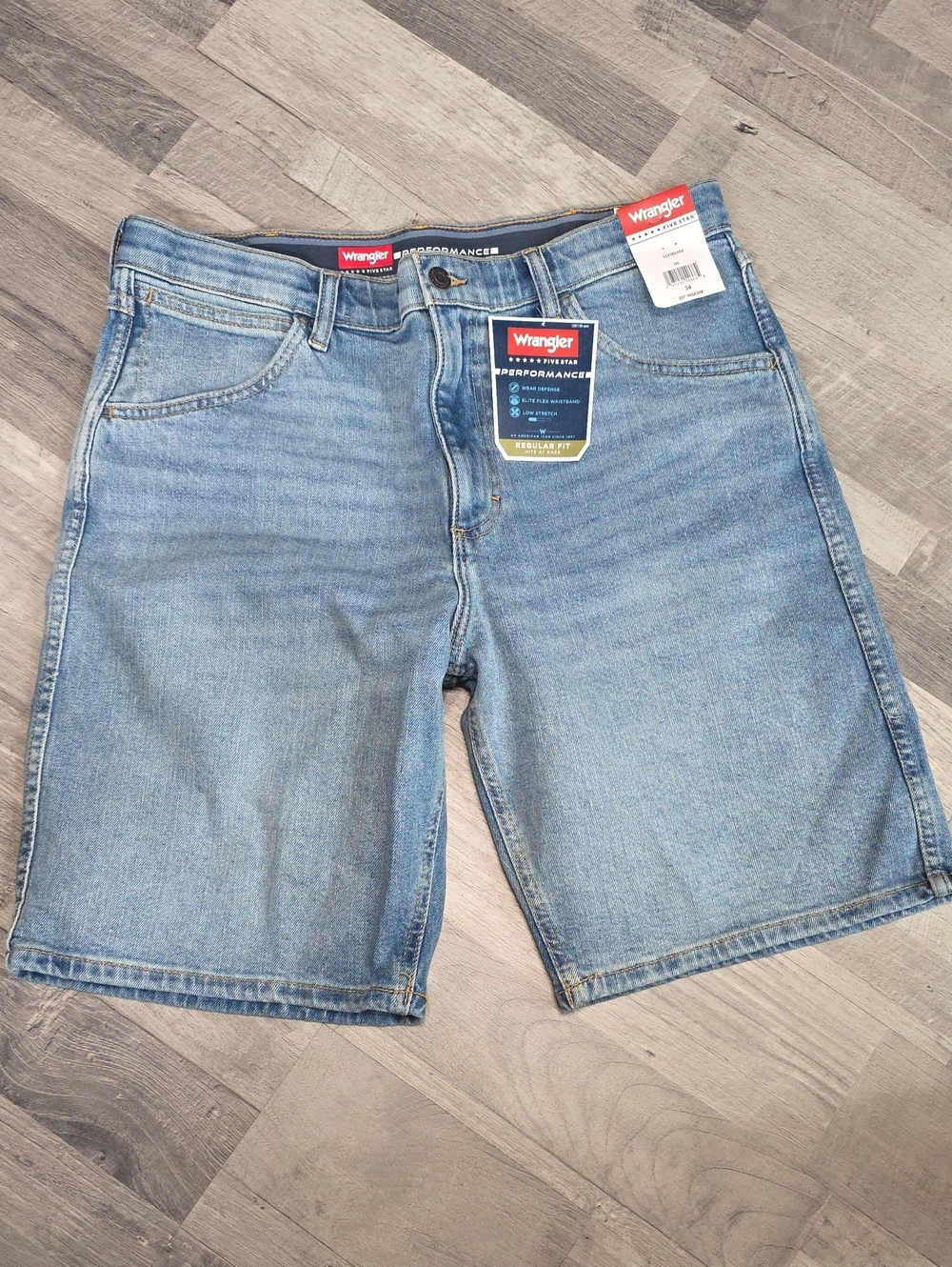 NWT, Wrangler • Light Wash Blue Denim Shorts, Size 34 Regular